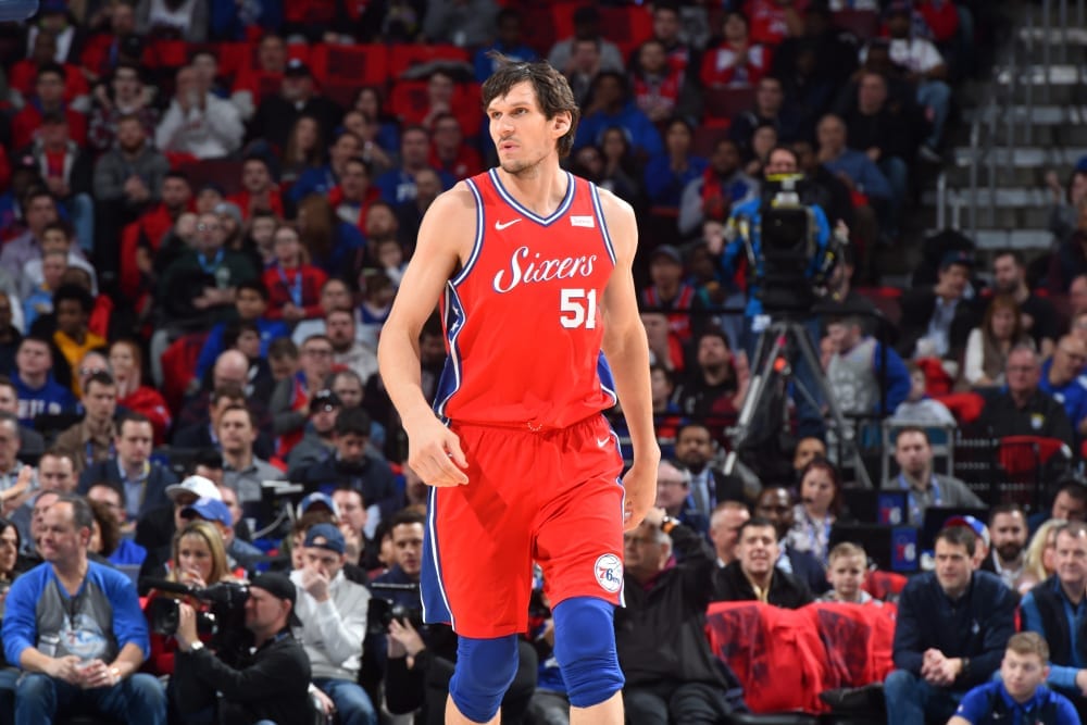 VIDEO) Boban Marjanovic spends more time with a tracksuit than a basketball  - Basketball Sphere