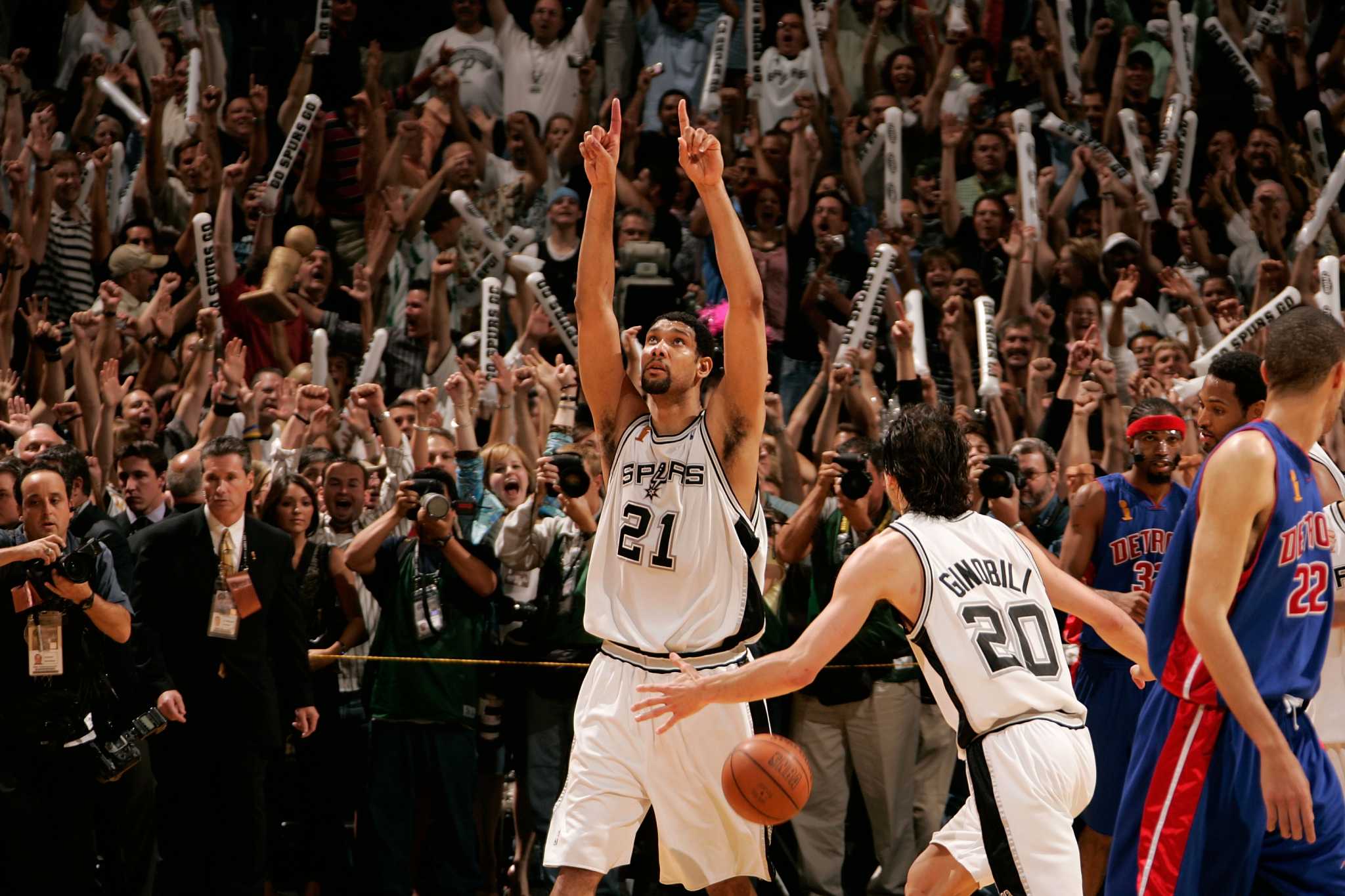 2005 NBA Finals Flashback | Spurs vs Pistons, Score, MVP, Highlights