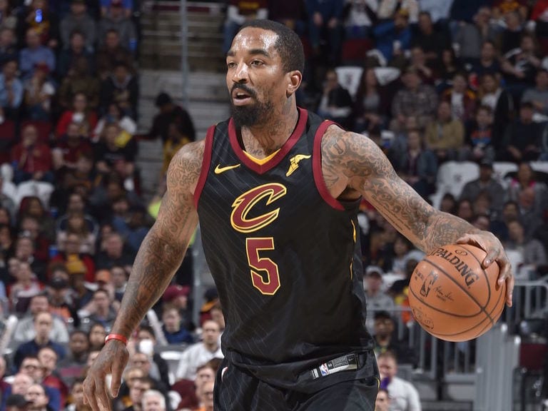 Lakers Finalizing Deal to Reunite J. R. Smith with LeBron James