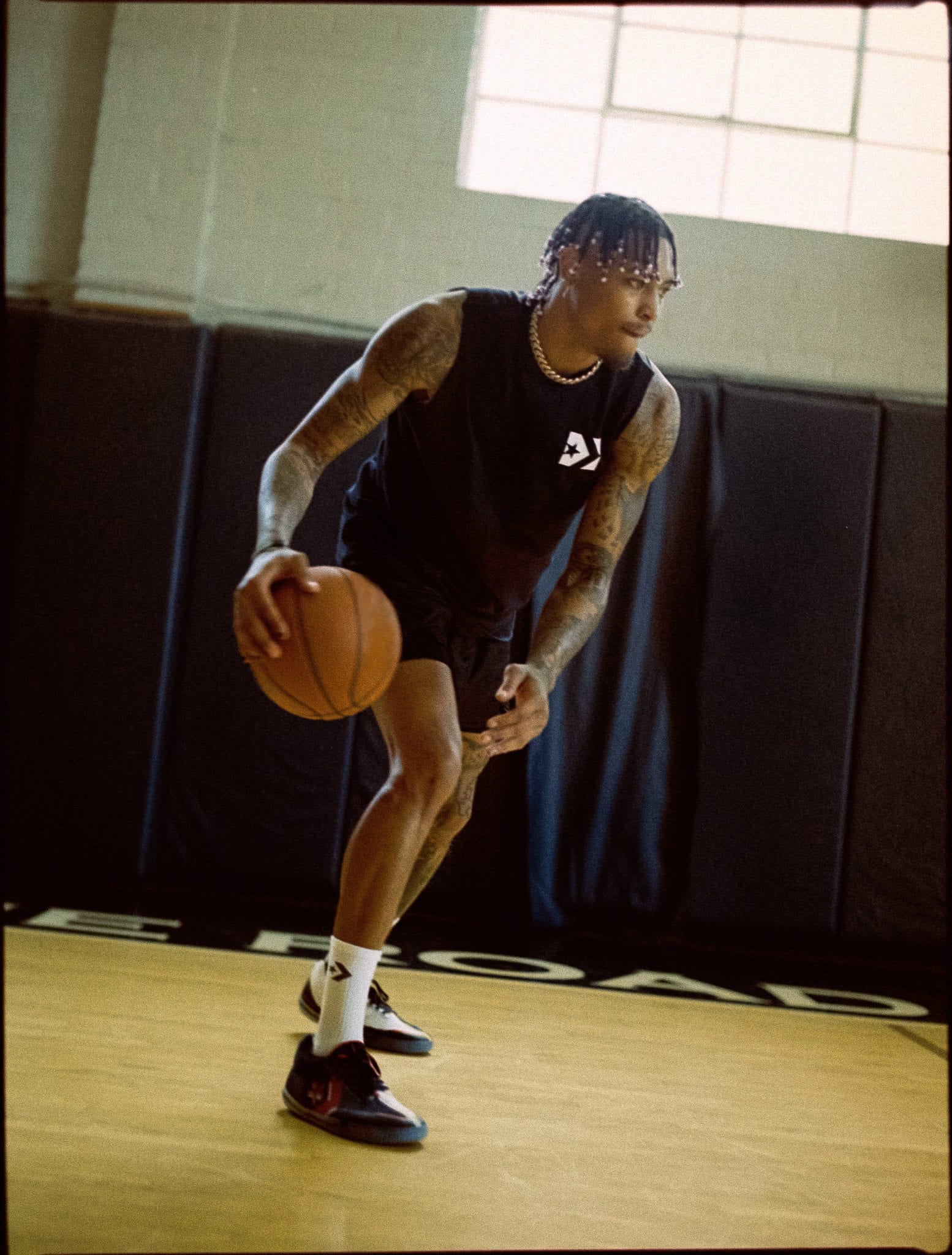 Kelly oubre hot sale basketball shoes