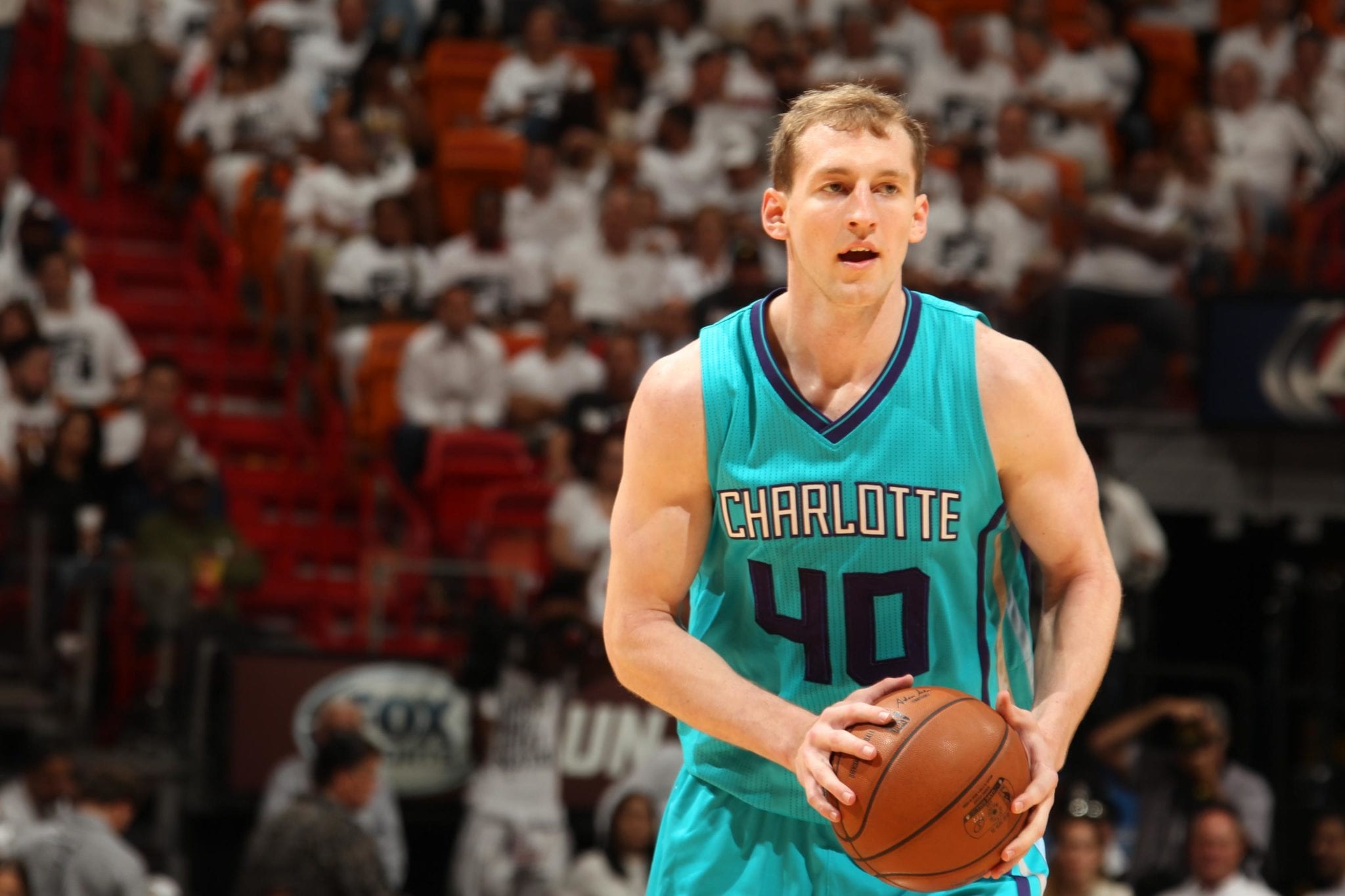 Hornets Cody Zeller Out 4-6 Weeks with Fractured Hand