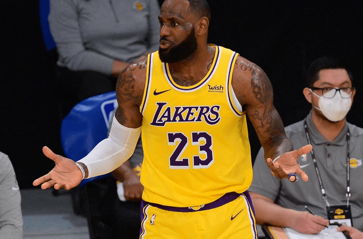 Charles Barkley Calls Out NBA Over LeBron James Protocols Violation