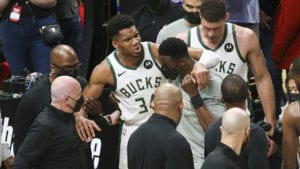 Giannis Knee Injury