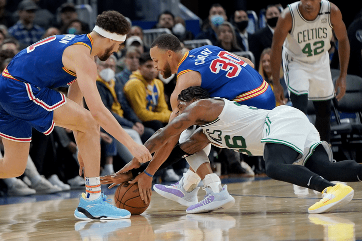Steph Curry out Indefinitely After Injuring Foot in Loss To Celtics