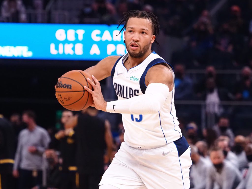 Jalen Brunson Leads Mavericks Past Jazz in Game 3 Win