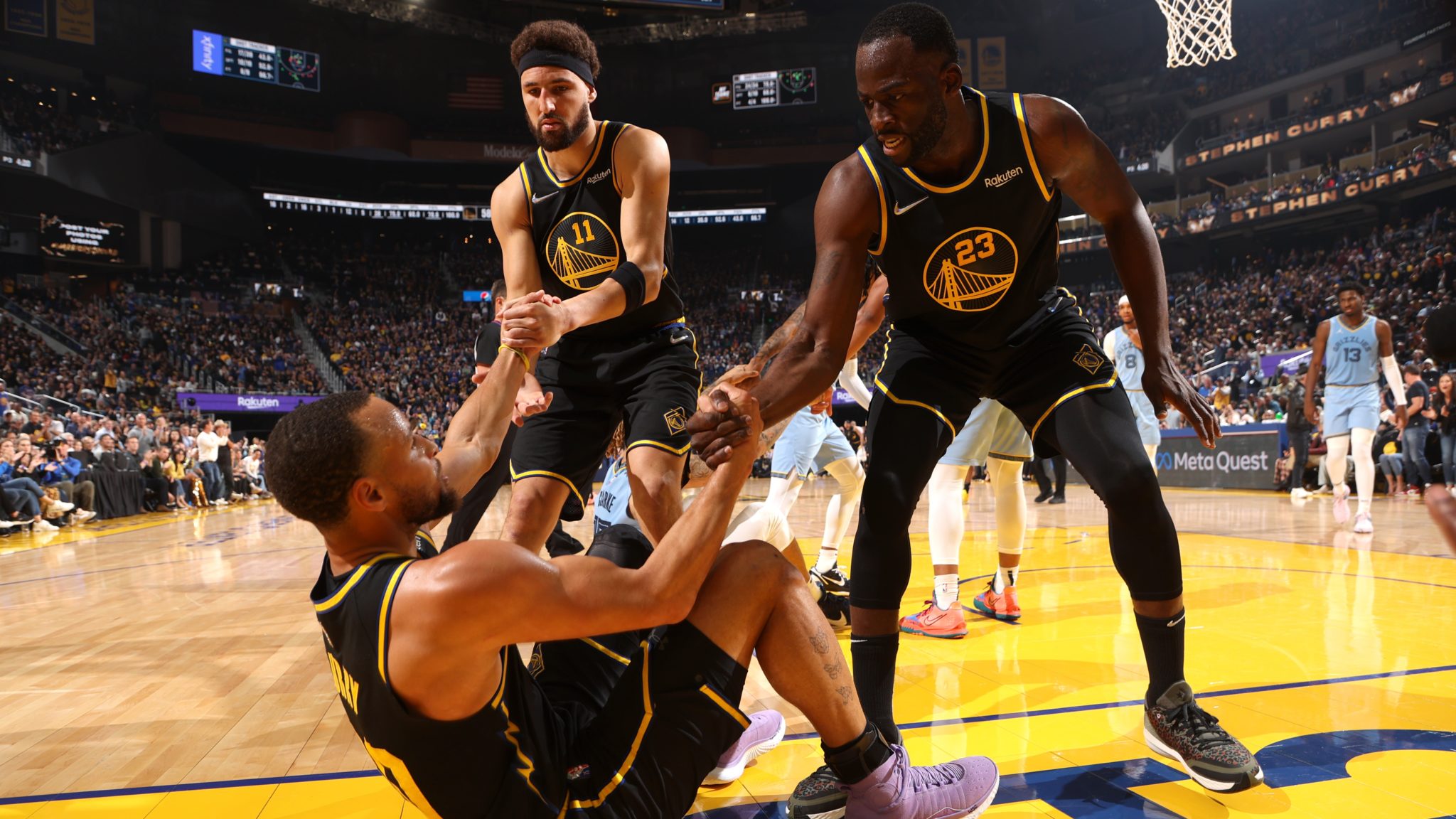 Warriors Players Respond to Steph Curry’s Game 4 Heroics