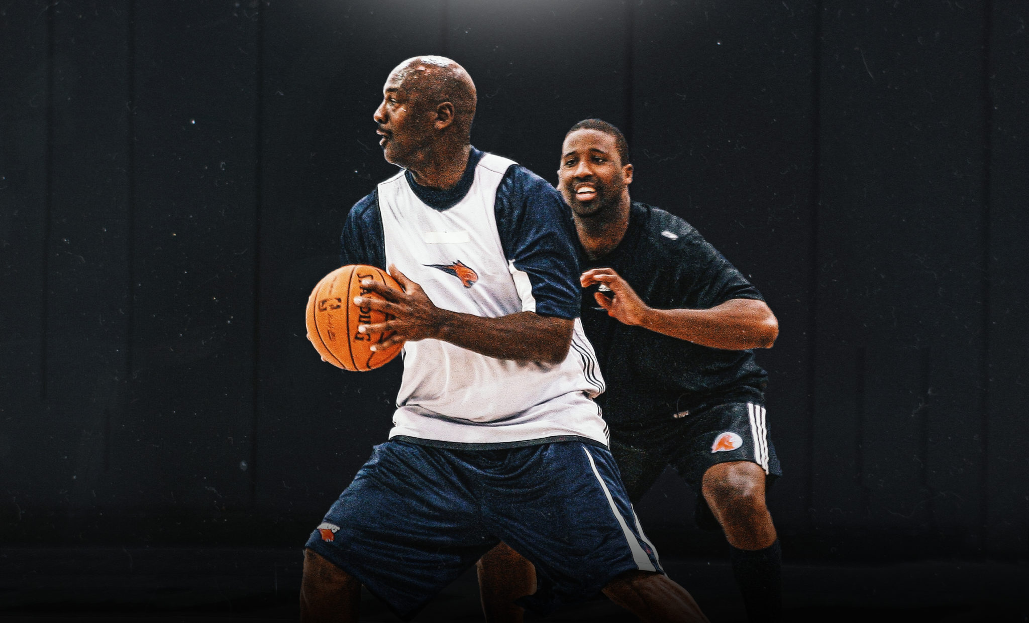 Michael Jordan, Charlotte Bobcats owner, practices with team and