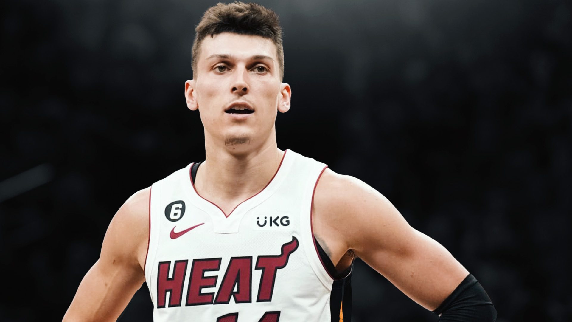 Tyler Herro leaves Bucks-Heat Game 1 with broken hand