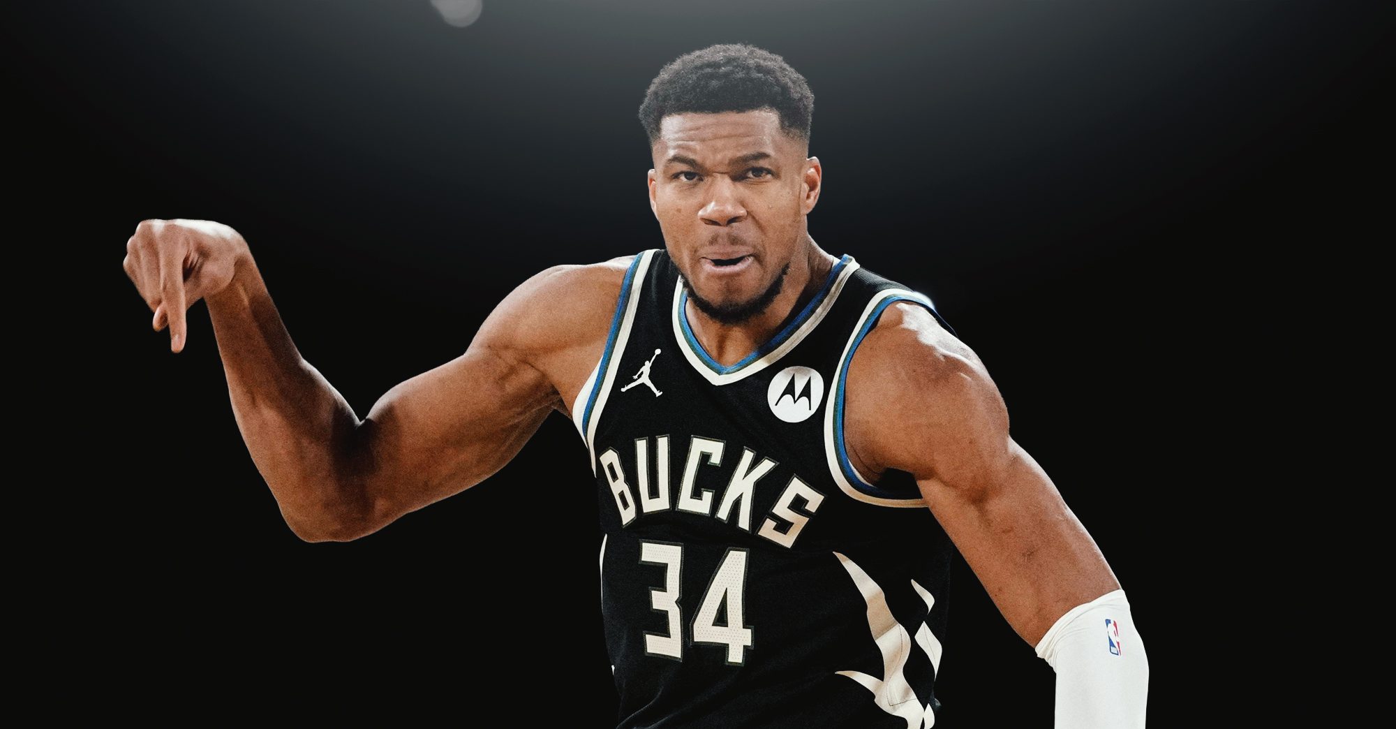 Antetokounmpo (12)